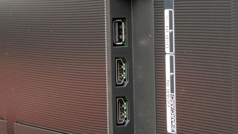 پورت های USB و HDMI در تلویزیون OLED ال جی G4 سال 2024 - سایت دبی کوچولو