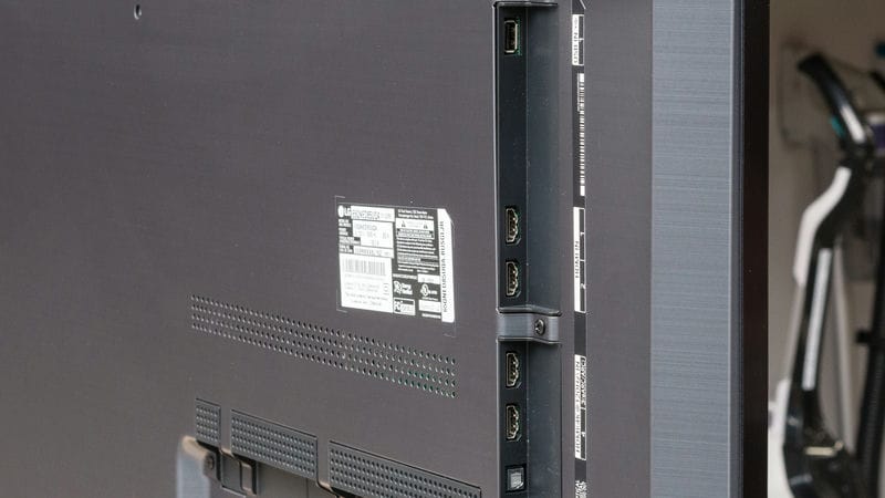 پورت های ورودی و خروجی HDMI و USB و گیرنده ی رسیور و ماهواره و دیجیتال در تلویزیون QNED مینی ال ای دی ال جی QNED85 سال 2024 - سایت دبی کوچولو