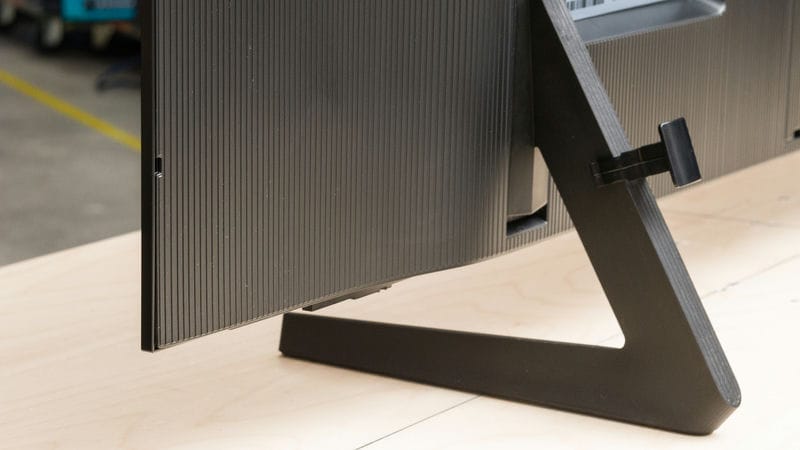 عکس از پایه تلویزیون OLED سامسونگ S85D سال 2024 - سایت دبی کوچولو