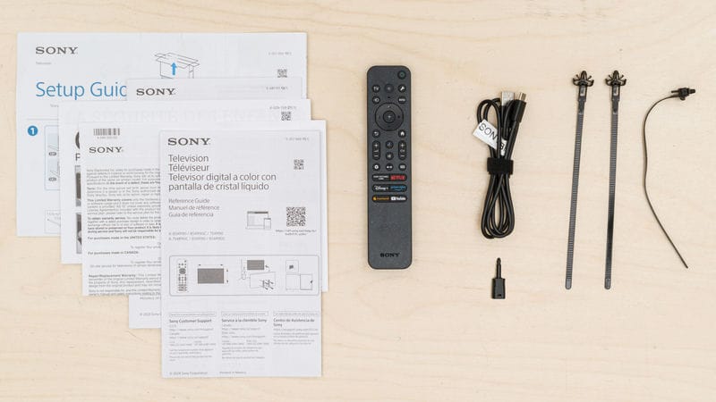 لوازم جانبی و ریموت کنترل و کابل برق و دفترچه راهنمای تلویزیون QLED مینی ال ای دی سونی XR90 سال 2024 - سایت دبی کوچولو