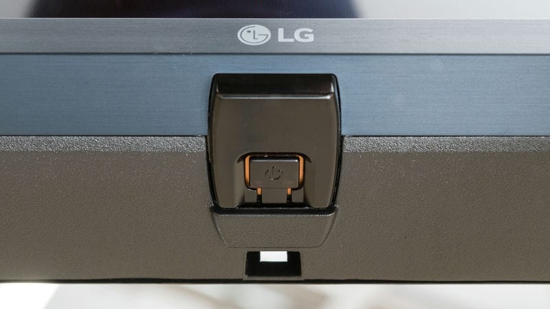 UT8050 LG TV (11)