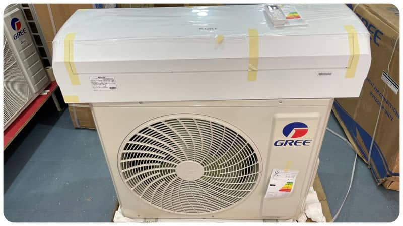 30,000 Gray Gas Air Conditioner GWH30AGEXH (1)