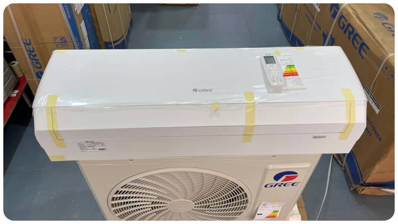 30,000 Gray Gas Air Conditioner GWH30AGEXH (2)