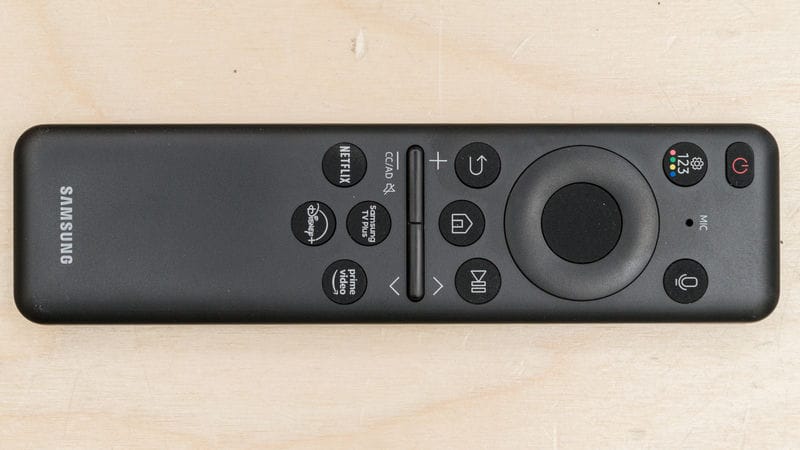 عکس از ریموت کنترل تلویزیون سامسونگ 43DU8000 سایز 43 اینچ سال 2024 - سایت دبی کوچولو