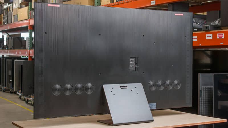 نمای پشت و پایه و باند های تلویزیون 65 اینچ سامسونگ 65S95F سال 2025 - سایت دبی کوچولو