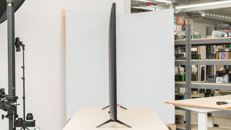 ضخامت کلی در تلویزیون ال جی 65UT8000 سایز 65 اینچ سال 2024 - سایت دبی کوچولو