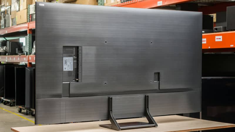 طراحی بخش پشت تلویزیون QLED سامسونگ Q70D سال 2024 - سایت دبی کوچولو