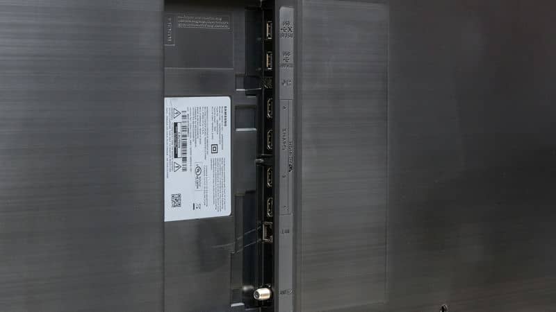 پورت های ورودی و خروجی در تلویزیون QLED سامسونگ Q70D سال 2024 - سایت دبی کوچولو