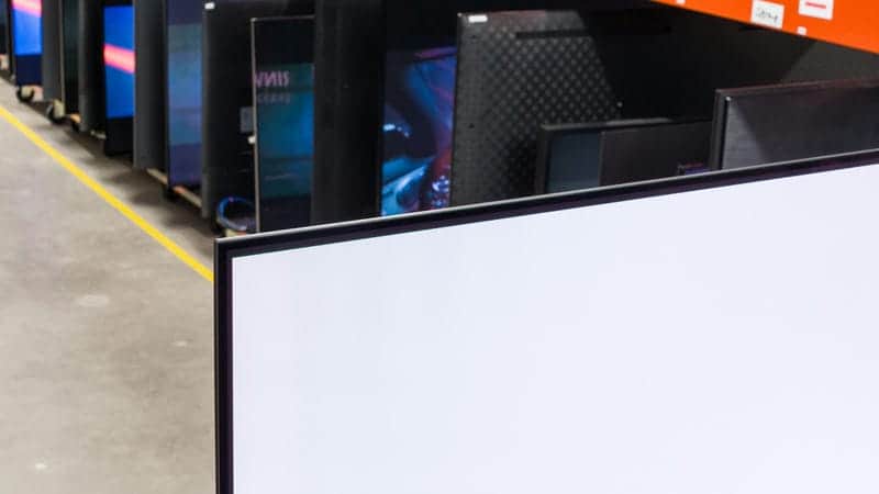 ضخامت فریم دور صفحه نمایش تلویزیون OLED سامسونگ 48S90D سایز 48 اینچ سال 2024 - سایت دبی کوچولو