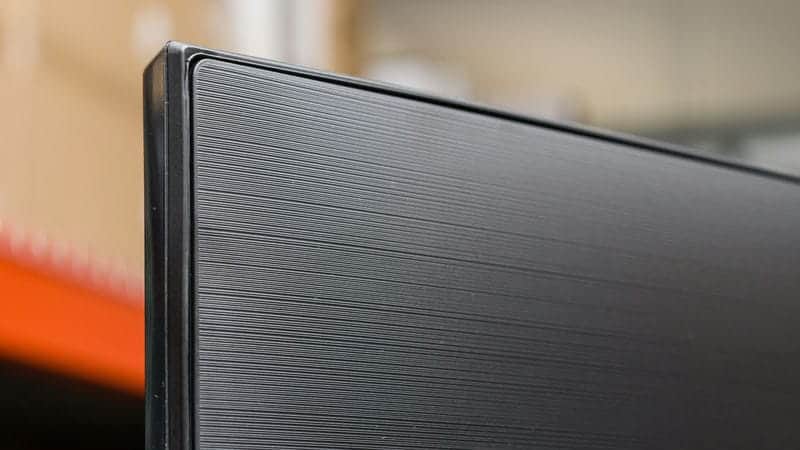 پشت فریم تلویزیون QLED سامسونگ 50Q60D سایز 50 اینچ سال 2024 - سایت دبی کوچولو