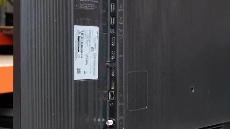 پورت های ورودی و خروجی در تلویزیون QLED سامسونگ 55Q80D سایز 55 اینچ سال 2024 - سایت دبی کوچولو