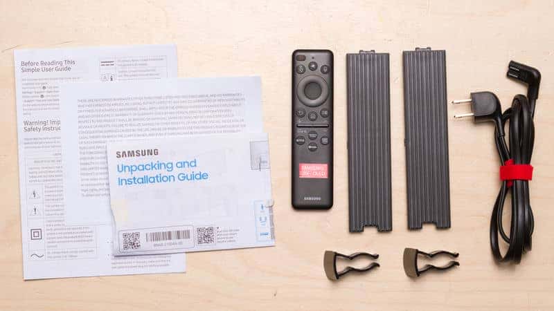 دفترچه راهنما و لوازم جانبی همراه با تلویزیون سامسونگ 55S85F سایز 55 اینچ سال 2025 - سایت دبی کوچولو