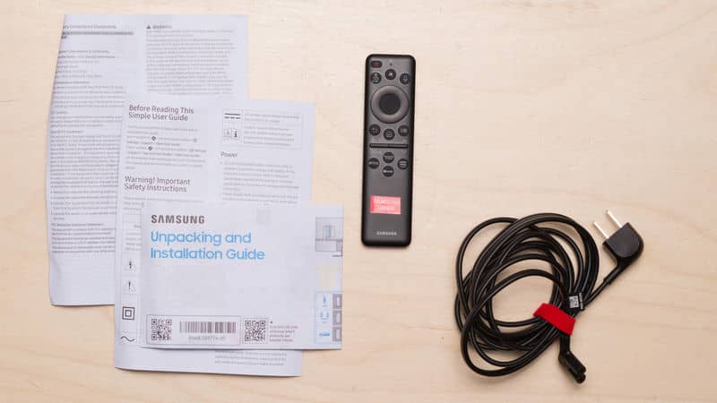 دفترچه راهنما و ریموت کنترل و لوازم جانبی همراه با تلویزیون NEO QLED سامسونگ 55QN90F سایز 55 اینچ سال 2025 - سایت دبی کوچولو