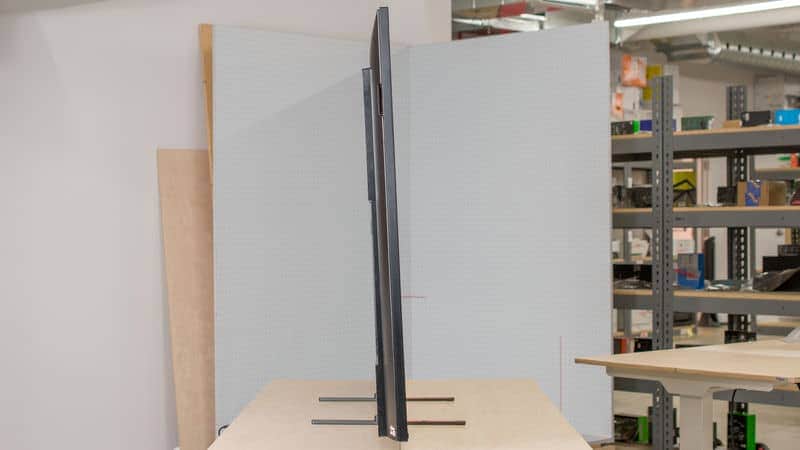 ضخامت کلی در نمای بغل تلویزیون LED سونی 75XR50 سایز 75 اینچ سال 2024 - سایت دبی کوچولو