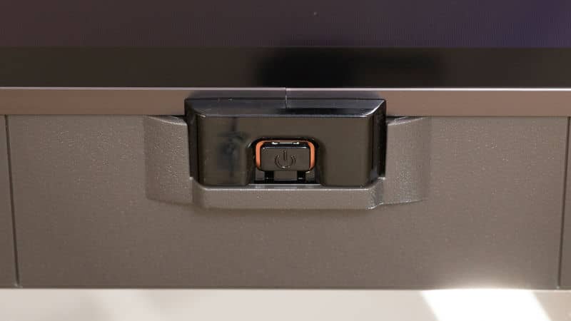 دکمه ی پاور در تلویزیون OLED ال جی 77B5 سایز 77 اینچ سال 2025 - سایت دبی کوچولو