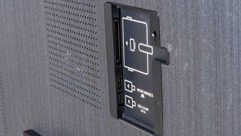 پورت شبکه های کارتی و تایپ سی در تلویزیون NEO QLED سامسونگ 85QN990F سایز 85 اینچ سال 2025 - سایت دبی کوچولو