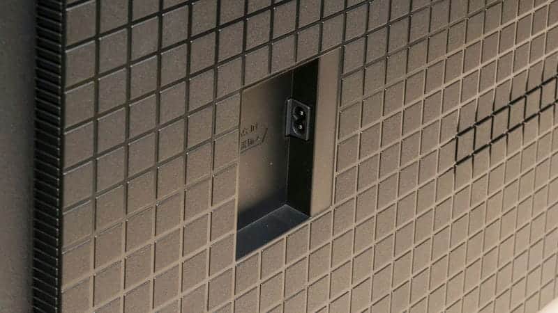 پورت ورودی برق در تلویزیون ال ای دی سونی 85X90L سایز 85 اینچ سال 2023 - سایت دبی کوچولو