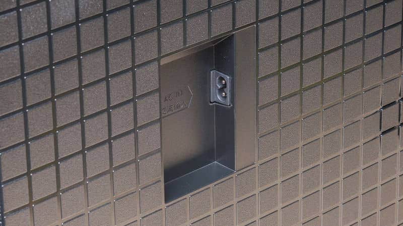 پورت ورودی برق در تلویزیون LED سونی 98XR50 سایز 98 اینچ سال 2024 - سایت دبی کوچولو