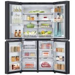 نمای داخلی با مواد غذایی در یخچال فریزر ساید بای ساید ال جی X33 کد GR-X33FFCRL ساخت کره منتاژ چین 30 فوت رنگ دودی - سایت دبی کوچولو