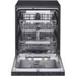 نمای روبرو و بخش بخارشوی در ماشین ظرفشویی ال جی 325 کد DFB325HM رنگ مشکی سه طبقه 14 نفره سه سبد اصل کره مونتاژ کره - سایت دبی کوچولو