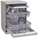 نمای بخش سمت راست در ماشین ظرفشویی ال جی 425 کد DFB425FP رنگ نقره ای سه طبقه 14 نفره 3 سبد اصل کره مونتاژ کره دارای بخارشوی - سایت دبی کوچولو