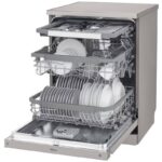 نمای سمت راست همراه با ظروف در ماشین ظرفشویی ال جی 435 کد DFC435FW رنگ نقره ای سه طبقه 14 نفره 3 سبد اصل کره مونتاژ کره دارای بخارشوی - سایت دبی کوچولو