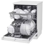 نمای سمت چپ همراه با ظروف در ماشین ظرفشویی ال جی 532 کد DFC532FW رنگ سفید دو طبقه 14 نفره 2 سبد اصل کره مونتاژ کره دارای بخارشوی - سایت دبی کوچولو