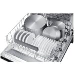 نمای سبد پایینی از چیدمان ظروف در ماشین ظرفشویی سامسونگ 8050 کد DW60A8050FG رنگ دودی سه طبقه 14 نفره 3 سبد اصل کره مونتاژ چین - سایت دبی کوچولو