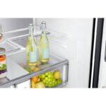 تنظیم طبقات برای گذاشتن بطری و ظروف با ارتفاع زیاد در یخچال فریزر ساید بای ساید سامسونگ RF71 کد RF71DG9H0EB1A ساخت کره مونتاژ کره 29 فوت رنگ دودی سال 2024 - سایت دبی کوچولو